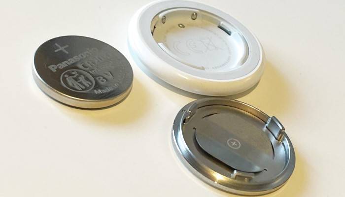 Understanding AirTag Battery Requirements