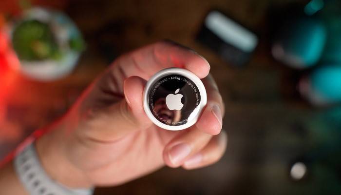 Understanding AirTag Power Source